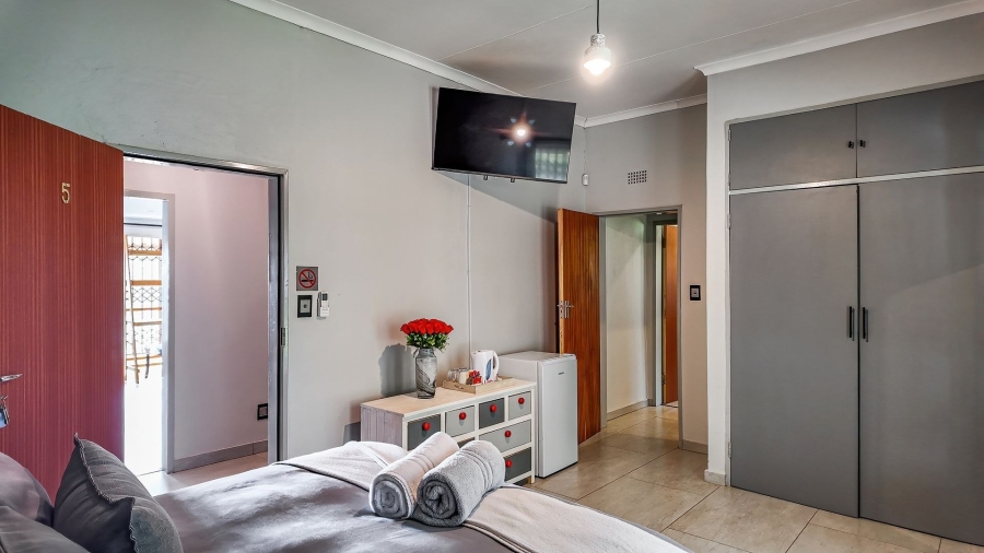 7 Bedroom Property for Sale in Waterkloof A H North West